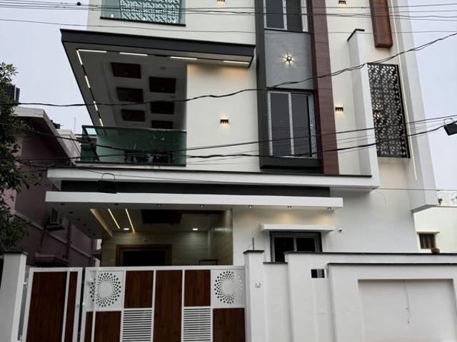 Resale | 5 BHK 4400 Sq.Ft. Villa in Yapral