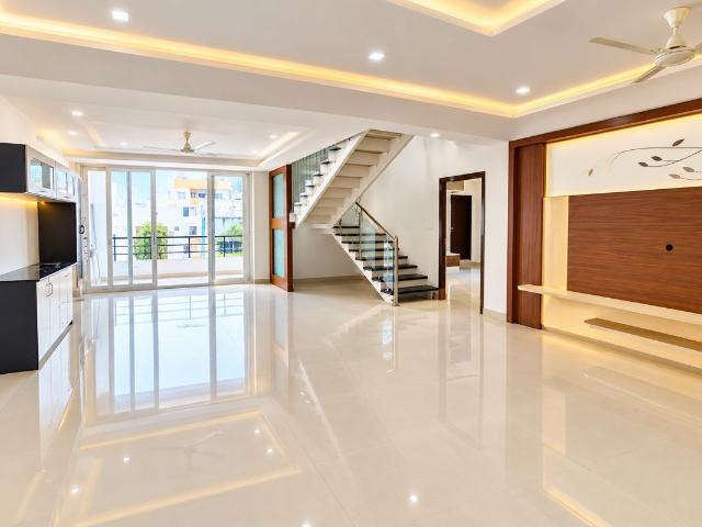 Resale | 5 BHK + 4640 Sq.Ft. Apartment in Stand Alone Apartment