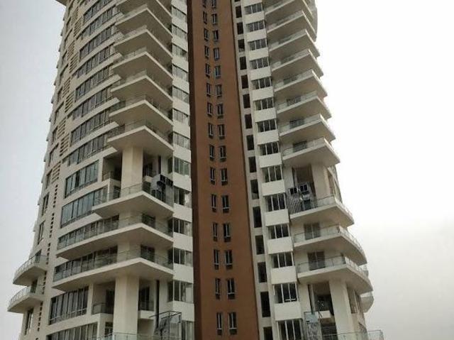 Resale | 5 BHK + 4800 Sq.Ft. Apartment in Pioneer Park Presidia