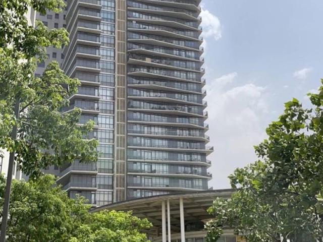 Resale | 5 BHK + 4800 Sq.Ft. Penthouse in Ireo Skyon