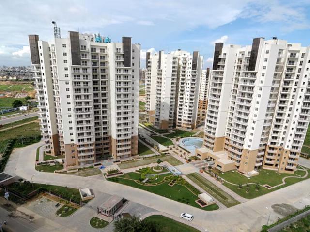 Resale | 5 BHK 5010 Sq.Ft. Apartment in BPTP Freedom Park Life