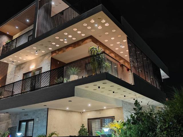 Resale | 5 BHK + 5300 Sq.Ft. Independent House in Apurva Insuburbia