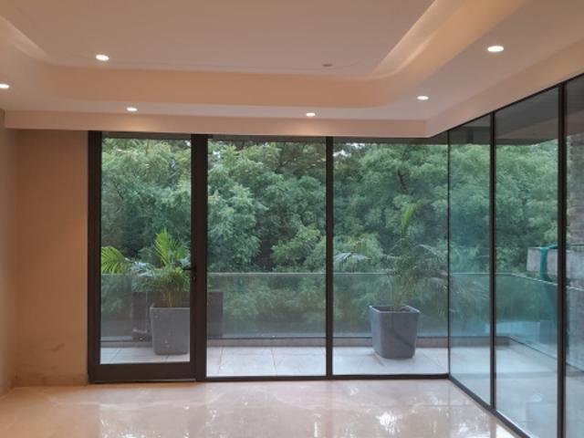 Resale | 5 BHK 600 Sq.Yd. Villa in Vasant Vihar