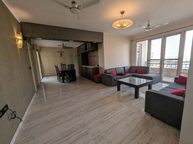 Resale | 5 BHK + 7000 Sq.Ft. Apartment in Unitech Uniworld Resorts The Residences