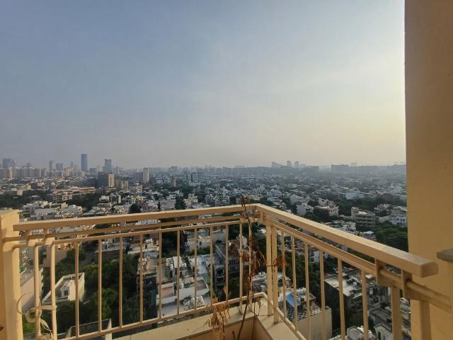 Resale | 5 BHK + 9000 Sq.Ft. Penthouse in SS The Hibiscus