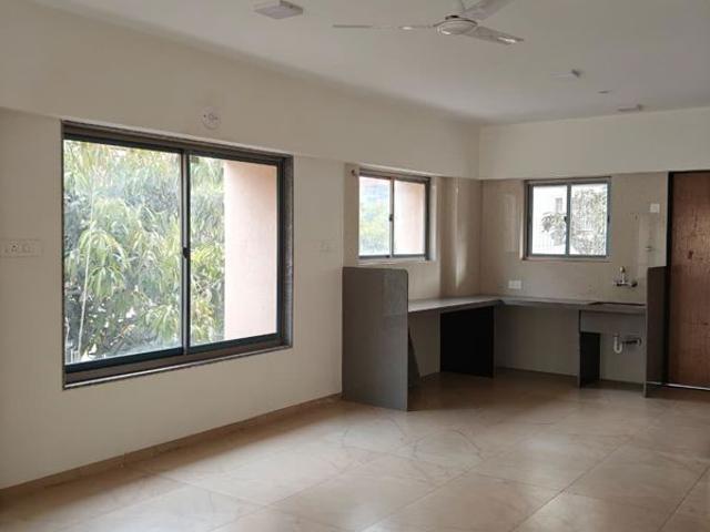 Resale | 5 BHK + Basement 3125 Sq.Ft. Apartment in Kolte Patil 24K Stargaze