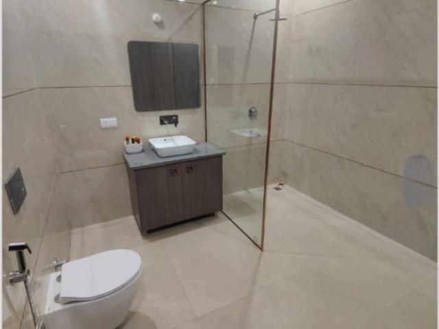 Resale | 5 BHK + Extra Room 6300 Sq.Ft. Independent House in Aerocity