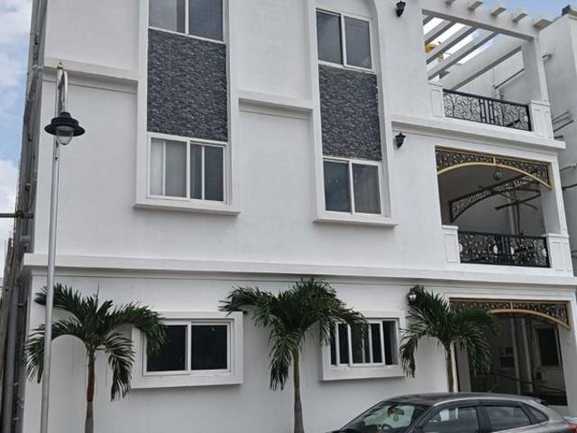 Resale | 5 BHK + Extra Room 1200 Sq.Ft. Villa in Electronic City Phase II
