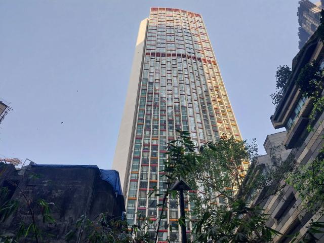 Resale | 5 BHK + Servant Room,Extra Room 2340 Sq.Ft. Apartment in Lodha Kiara