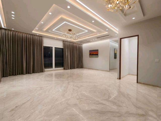 Resale | 5 BHK + Servant Room,Extra Room 2300 Sq.Ft. Apartment in Goodwill Wisteria