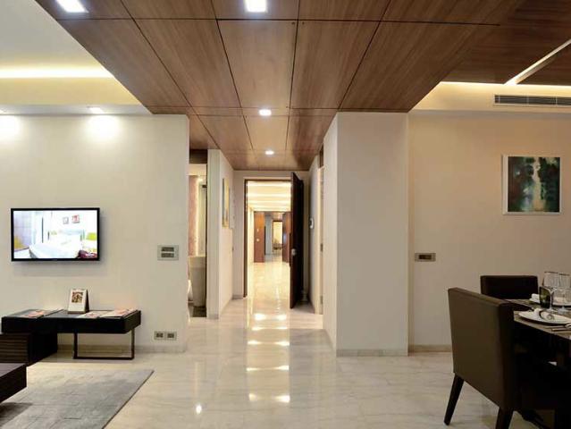 Resale | 5 BHK + Servant Room,Extra Room 4800 Sq.Ft. Penthouse in Ambience Tivertone