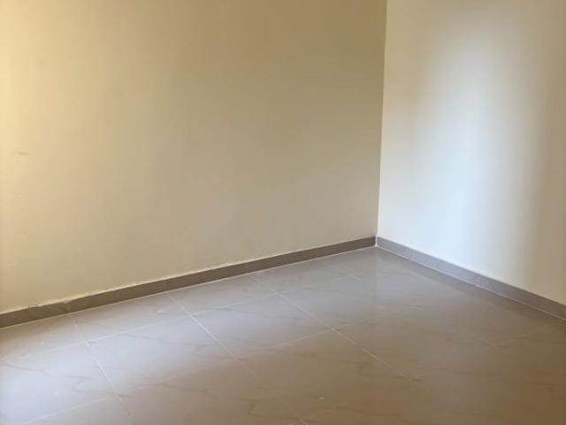 Resale | 5 BHK + Servant Room,Study Room 3235 Sq.Ft. Apartment in Noida Central