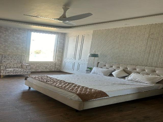 Resale | 5 BHK + Servant Room,Study Room 3556 Sq.Ft. Villa in Raj Nagar Extension