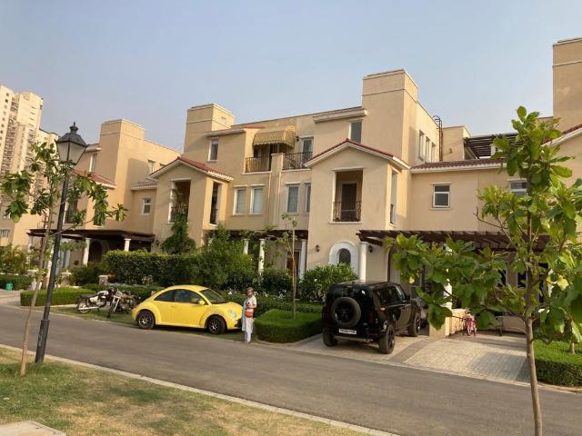 Resale | 5 BHK + Servant Room,Study Room 6520 Sq.Ft. Villa in Emaar Marbella