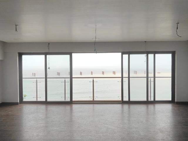 Resale | 5 BHK + Servant Room 2500 Sq.Ft. Apartment in Identity