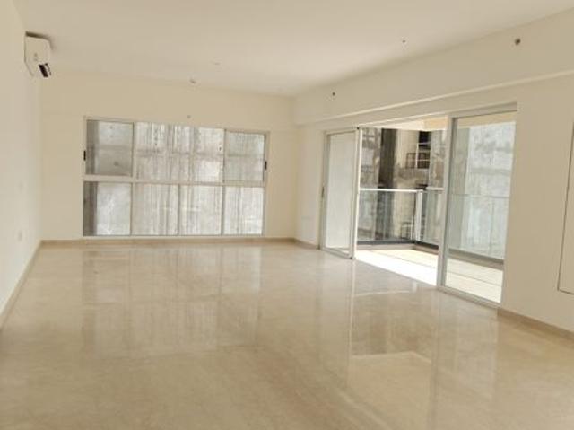 Resale | 5 BHK + Servant Room 2300 Sq.Ft. Apartment in Lodha Bella Vita