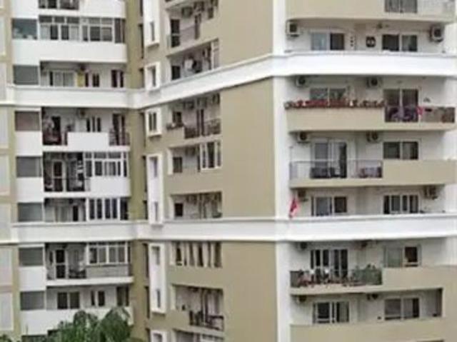 Resale | 5 BHK + Servant Room 3625 Sq.Ft. Apartment in Prateek Stylome