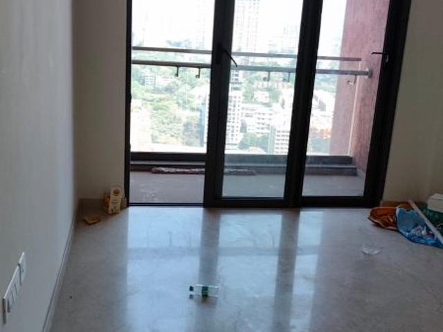 Resale | 5 BHK + Servant Room 3850 Sq.Ft. Apartment in Vastu Shilp Tardeo