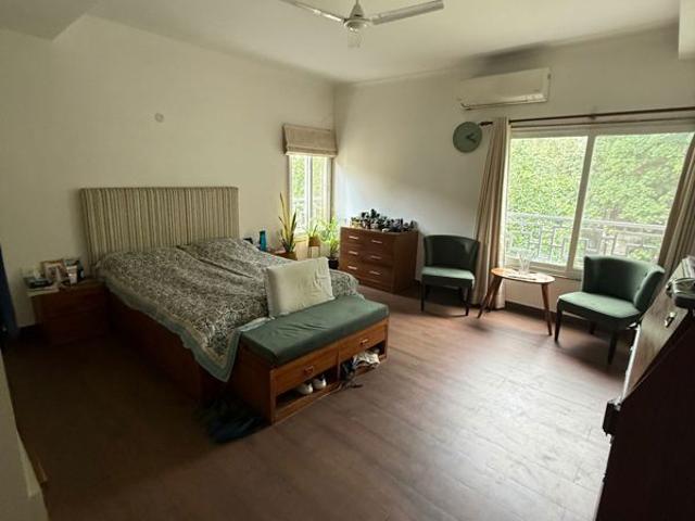 Resale | 5 BHK + Servant Room 3000 Sq.Ft. Apartment in Vasant Kunj