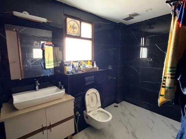 Resale | 5 BHK + Servant Room 4950 Sq.Ft. Penthouse in Pioneer Park Presidia