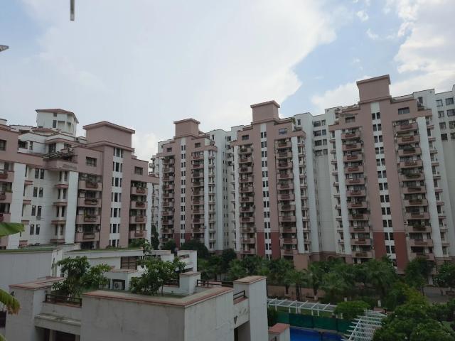 Resale | 5 BHK + Servant Room 4200 Sq.Ft. Apartment in Orchid Gardens