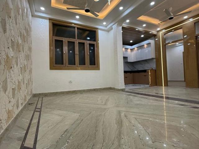 Resale | 5 BHK + Servant Room 6500 Sq.Ft. Penthouse in Shipra Sun Tower