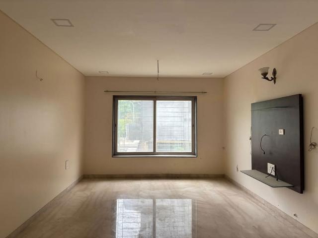 Resale | 5 BHK + Servant Room 7500 Sq.Ft. Apartment in Purple Cloud 9