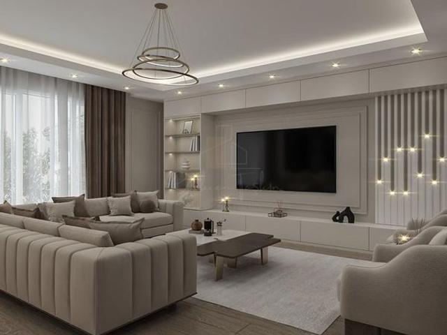Resale | 5 BHK + Study Room 450 Sq.Mt. Independent House in Sector 82