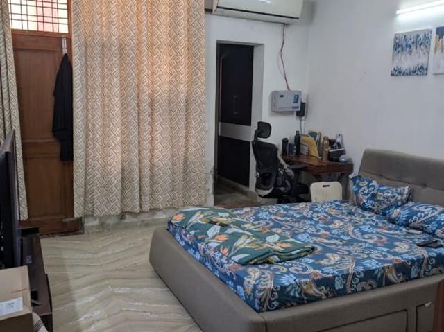 Resale | 5 BHK + Study Room 63 Sq.Mt. Independent House in Sector 27