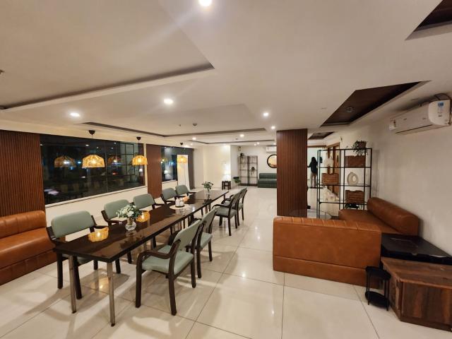Resale | 5 BHK + Study Room 6000 Sq.Ft. Villa in Prestige North West County