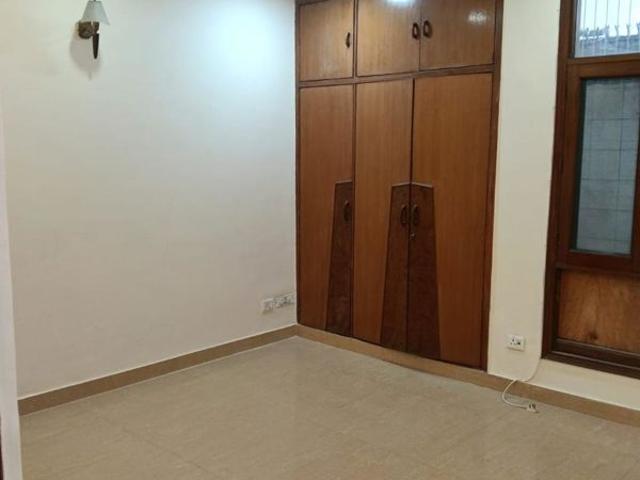 Resale | 5 BHK + Study Room 164 Sq.Mt. Independent House in Jaipuria Plaza
