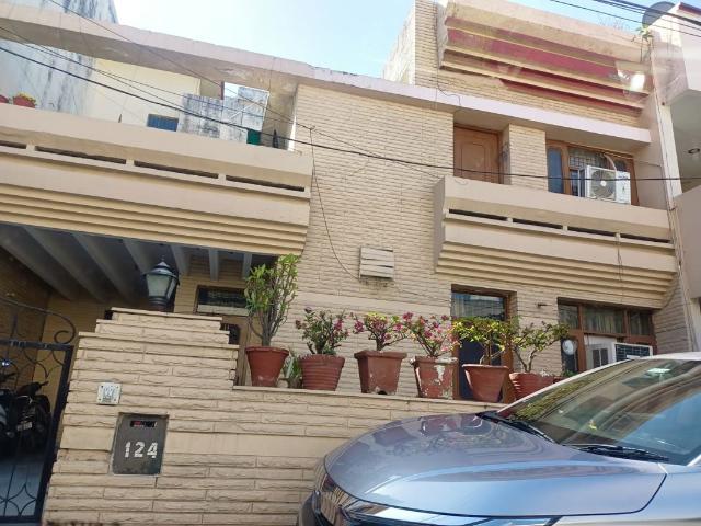 Resale | 5 BHK + Study Room 262 Sq.Yd. Independent House in Sector 59
