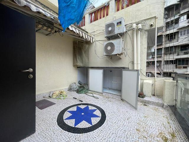 Resale | 5 BHK + Pooja Room 4050 Sq.Ft. Villa in Jupiter Apartments Lokhandwala Complex