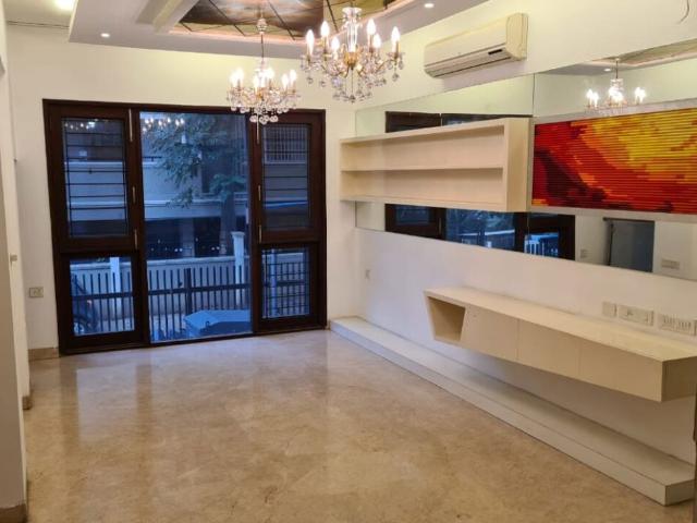Resale | 5 BHK + Pooja Room 4500 Sq.Ft. Villa in CV Raman Nagar