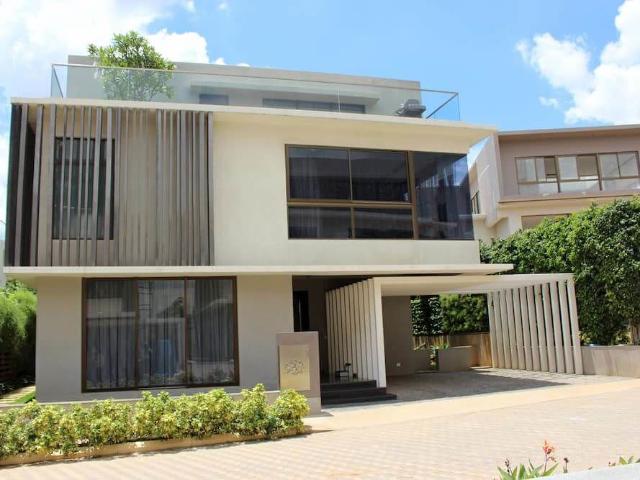 Resale | 5 BHK + Pooja Room 6957 Sq.Ft. Villa in Raffles Park