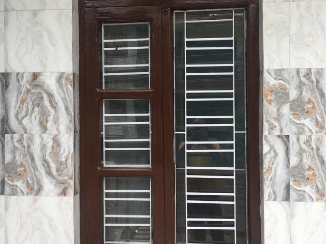 Resale | 5 BHK + Pooja Room 112 Sq.Mt. Independent House in RWA Apartments Sector 47