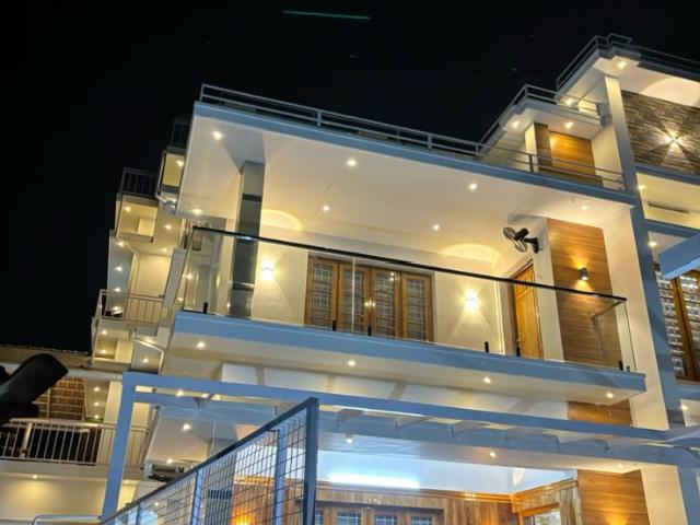 Resale | 5 BHK + Pooja Room 1500 Sq.Ft. Villa in Chikkaballapur
