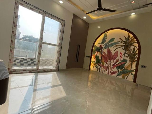 Resale | 5 BHK + Pooja Room 1800 Sq.Ft. Independent House in Sector 89