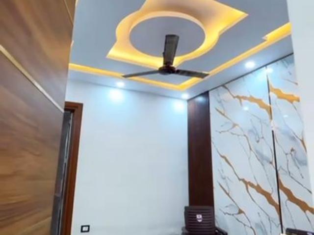 Resale | 5 BHK + Pooja Room 189 Sq.Yd. Independent House in Shatabdi Puram