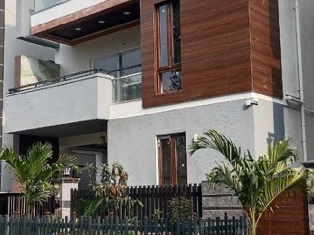 Resale | 5 BHK + Pooja Room 220 Sq.Yd. Villa in 5 Bhk Luxury Tribulex Vil