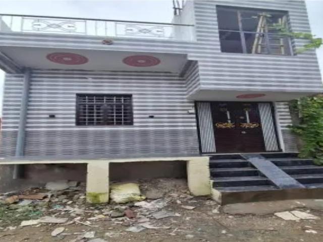Resale | 5 BHK + Pooja Room 2583 Sq.Ft. Independent House in RWA Apartments Sector 108