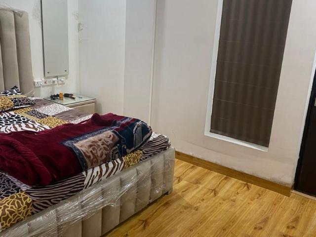 Resale | 5 BHK + Pooja Room 263 Sq.Yd. Independent House in Sector 15 II