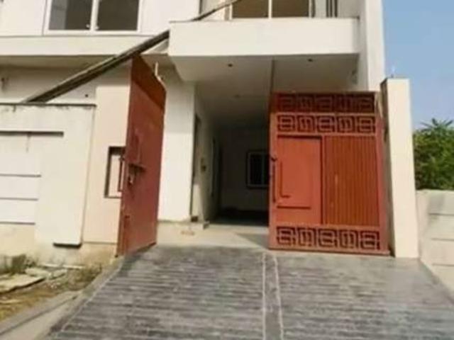Resale | 5 BHK + Pooja Room 3500 Sq.Ft. Villa in Gomti Nagar