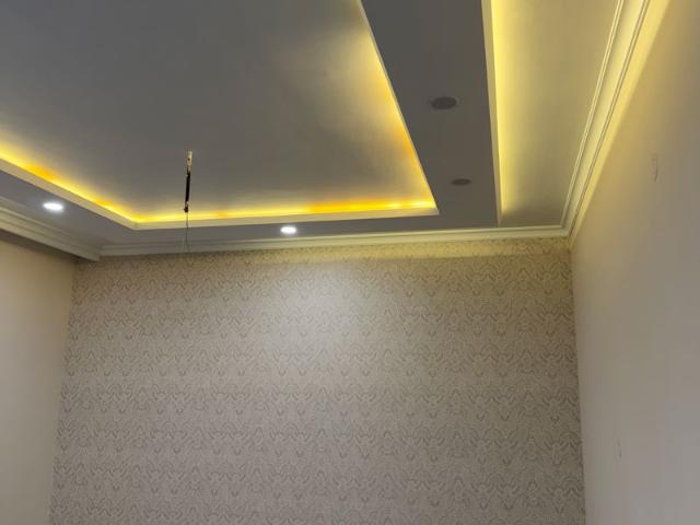 Resale | 5 BHK + Pooja Room,Servant Room 250 Sq.Yd. Independent House in Sector 91