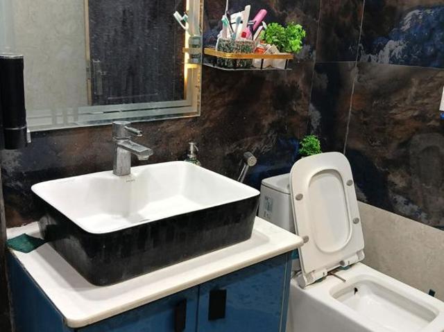 Resale | 5 BHK + Pooja Room,Servant Room 3000 Sq.Ft. Villa in Crossing Republik