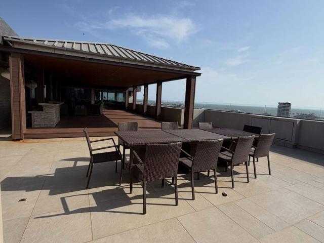 Resale | 5 BHK + Pooja Room,Servant Room,Extra Room 7000 Sq.Ft. Penthouse in Andheri West