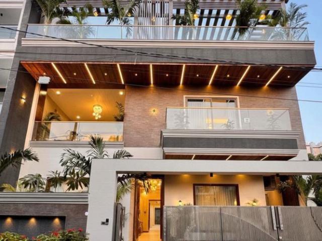 Resale | 5 BHK + Pooja Room,Servant Room,Study Room 9000 Sq.Ft. Independent House in Vaishali Nagar