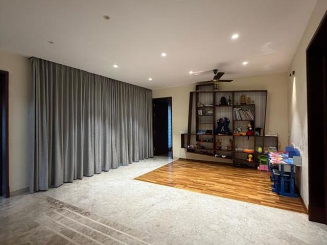 Resale | 5 BHK + Pooja Room,Servant Room,Study Room 2231 Sq.Ft. Villa in Wazirganj