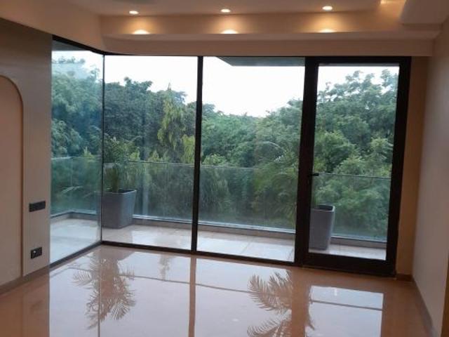 Resale | 5 BHK + Pooja Room,Servant Room,Study Room,Extra Room 1400 Sq.Yd. Villa in Adarsh Nagar