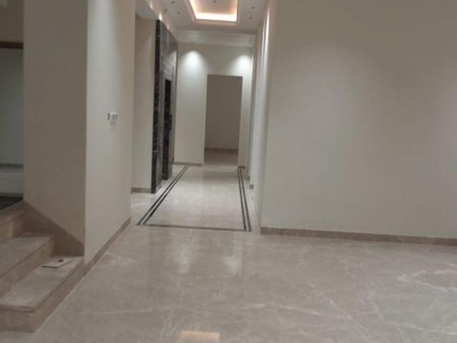 Resale | 5 BHK + Pooja Room,Servant Room,Study Room,Extra Room 1040 Sq.Yd. Villa in Vasant Vihar